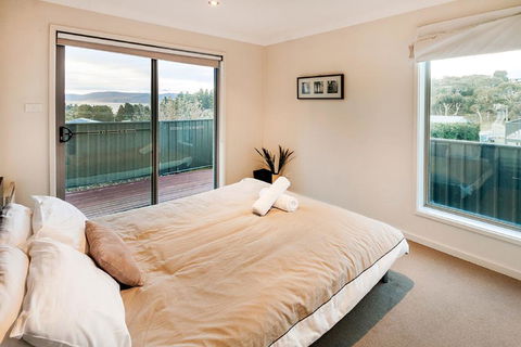 Aspect 2/8a Poly Cow Lane - Seniors Australia 1