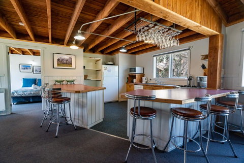 Banjo's Chalet, Alpine-getaways - Seniors Australia 2