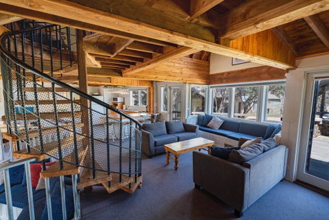 Banjo's Chalet, Alpine-getaways - Seniors Australia 3