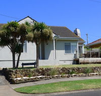 BEACHPOINT COTTAGE - Seniors Australia