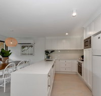 BEAUTIFULLY RENOVATED OCEANSIDE APARTMENT - Seniors Australia