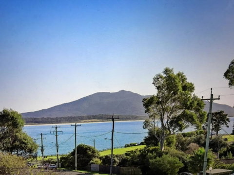Bermagui Beach Apartment - Seniors Australia 0
