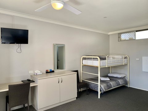 Bermagui Beach Hotel - Seniors Australia 1