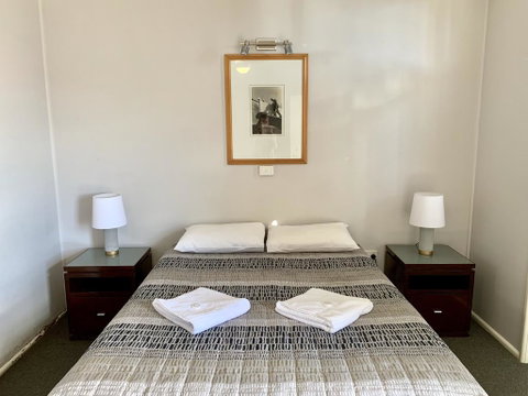 Bermagui Beach Hotel - Seniors Australia 3