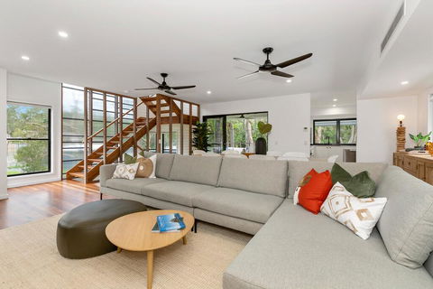 Boutique Villa On Boomerang - Seniors Australia 2