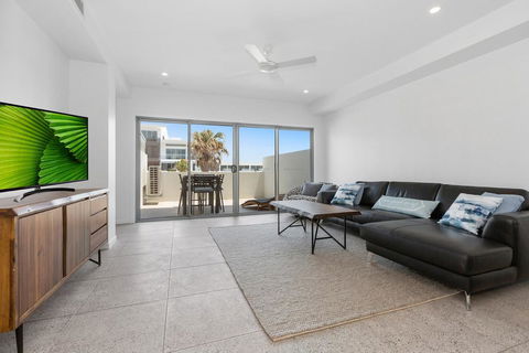 BRAND NEW OCEAN AVENUE TOWNHOUSE - Seniors Australia 1