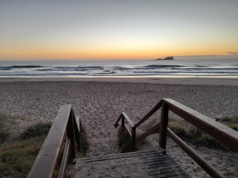 Breakers At Mudjimba Beach - Seniors Australia 1