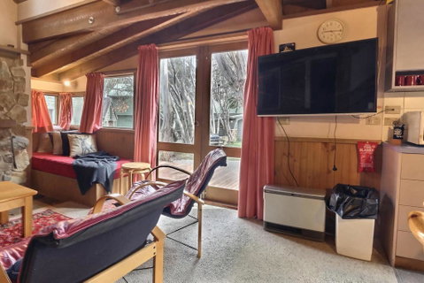 Bindi - Alpine Getaways's Chalet At Tower Rd - Seniors Australia 1