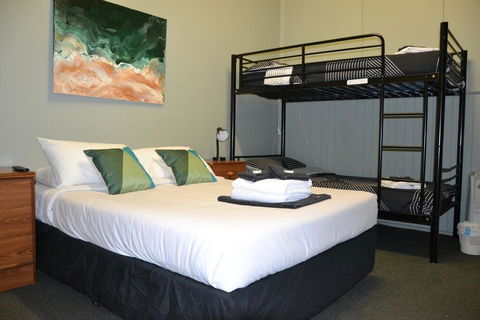 Black Diamond Lodge - Seniors Australia 2