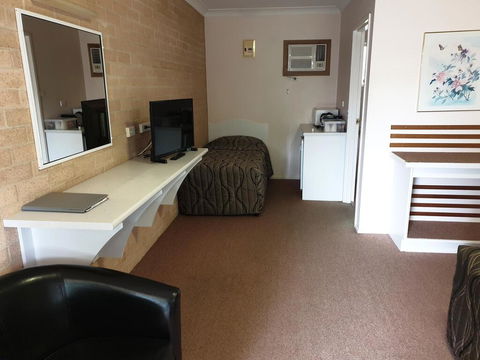 Blayney Central Motel - Seniors Australia 1