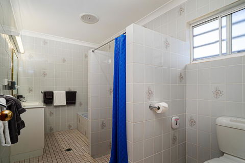 Blue Diamond Motor Inn - Seniors Australia 2