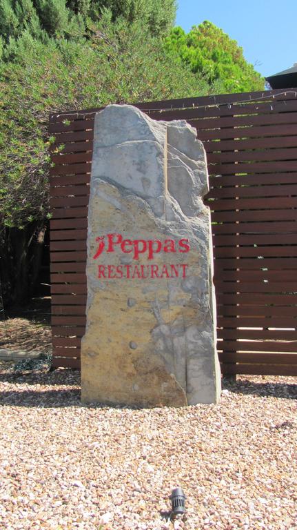 Bristol Hill Motor Inn & Peppa's Licensed Restaurant - Seniors Australia 3