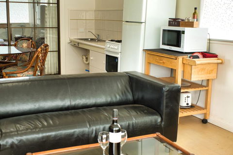 Cape Jervis Accommodation & Caravan Park - Seniors Australia 3