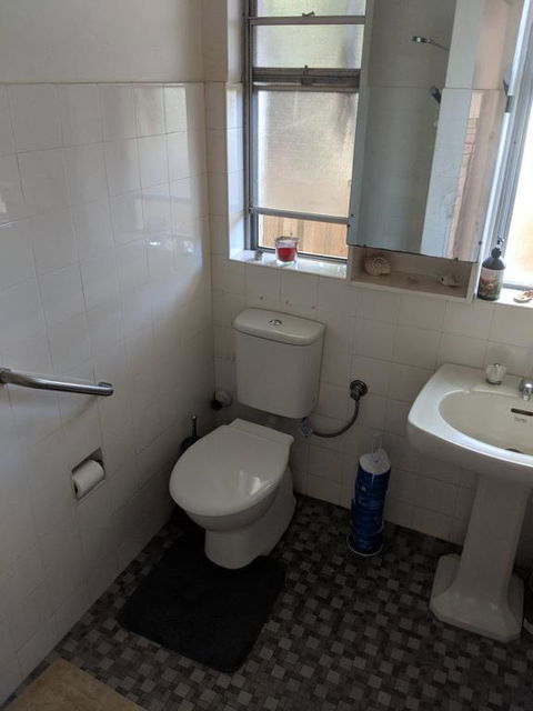 Casa De Sapo A Room In House With A Private Garden - Seniors Australia 3