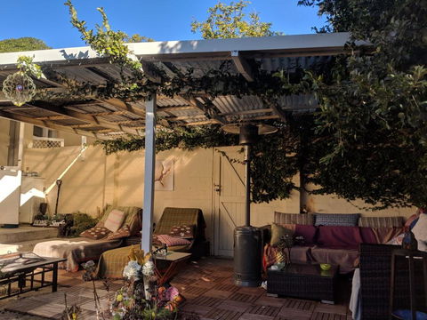 Casa De Sapo A Room In House With A Private Garden - Seniors Australia 1