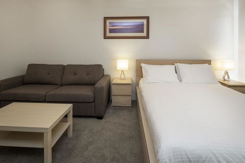 Cascades 3 Well Appointed And Central Location - Seniors Australia 3