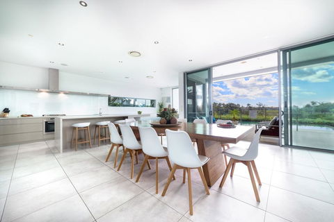 Cathedral Retreat @ Corporate Boardies - Seniors Australia 2