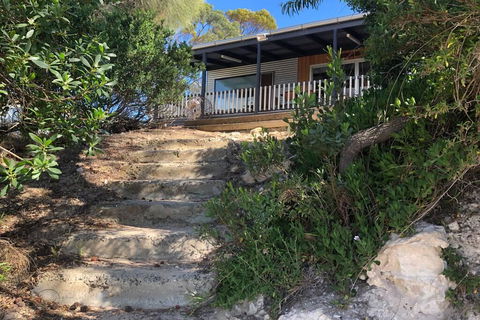 CDC-625 Beach House Incl.rear 2BR Studio - Seniors Australia 3