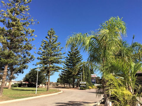 Ceduna Motor Inn - Seniors Australia 1