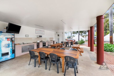 Central Caravan Park - Seniors Australia 2