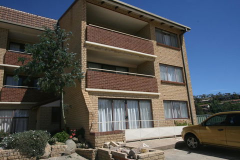 Central Park 10/1 Snowy River Avenue - Seniors Australia 3