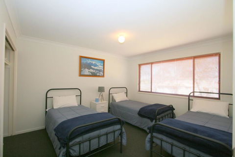 Chalet De Neige - Seniors Australia 1