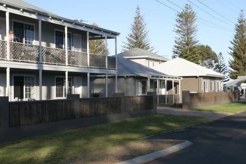Clearwater Motel Apartments - Seniors Australia 0