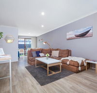 Coastal convenience Walk to the shops  cafes... - Seniors Australia