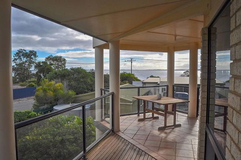 Coffin Bay Retreat - Seniors Australia 1