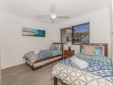 Coolum Waves Pet Friendly Holiday House - Seniors Australia 2