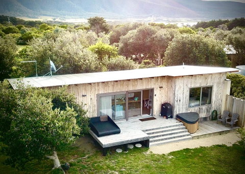 Coopers Ocean Cabin And Jacuzzi - Seniors Australia 0