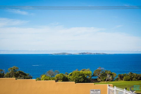 Countess Court Unit - Great Ocean Views - Seniors Australia 0