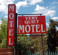 Cowra Crest Motel - Seniors Australia