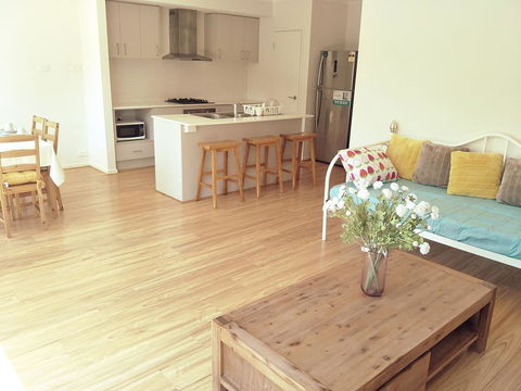 Daisy Villa - Close To Mel Airport & Hume Highway -Comfort - Seniors Australia 1