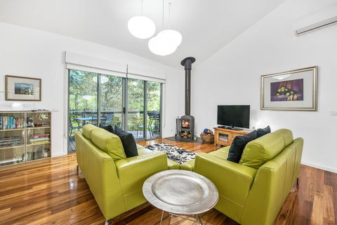 Dalrymples Guest Cottages - Seniors Australia 3