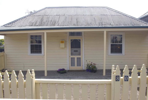 Darcy's Cottage On Piper - Seniors Australia 0