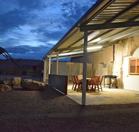 Dug Out BB Apartments - Seniors Australia