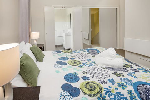 Eclipse 5- Spacious Townhouse - Seniors Australia 3