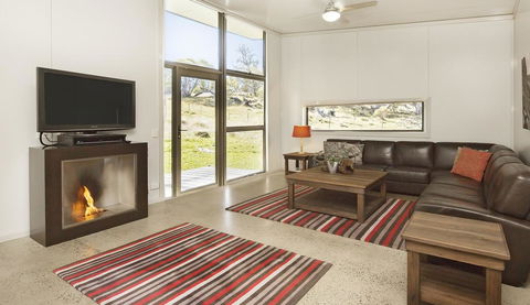 Ecocrackenback 10 - Sustainable Chalet Close To The Slopes - Seniors Australia 1