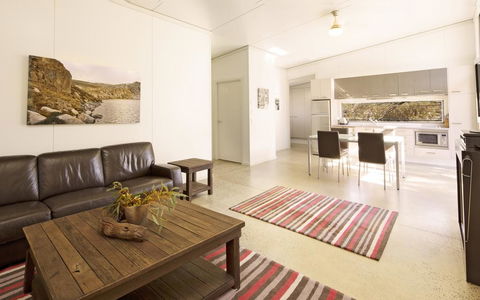 Ecocrackenback 10 - Sustainable Chalet Close To The Slopes - Seniors Australia 2