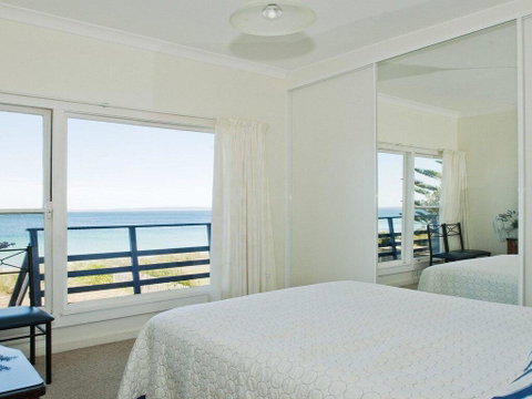 Eden On The Beach - Beachside Getaway - Seniors Australia 3