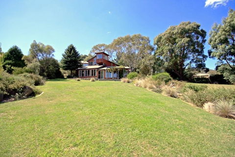 Edzell - Stunning Waterfront Home - Seniors Australia 1
