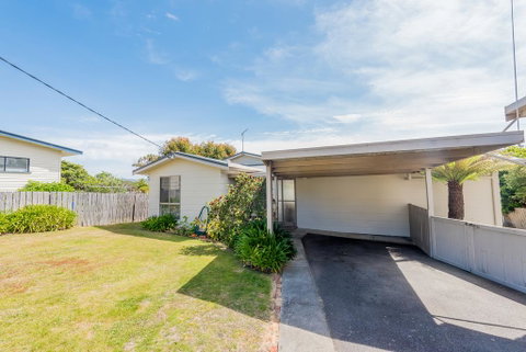 Elanora - Seniors Australia 1