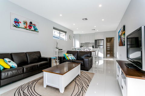 Ella House Adelaide - Seniors Australia 0