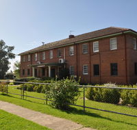 Elm and Wren Guesthouse - Seniors Australia