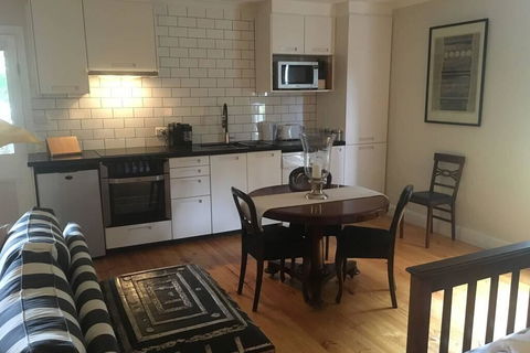 Elmswood BnB - Seniors Australia 3