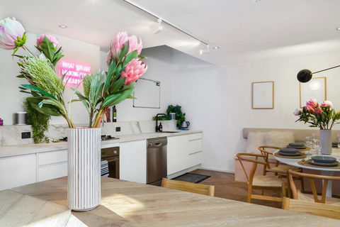 Enjoy Cafe Culture From Chic Warehouse Conversion - Seniors Australia 1