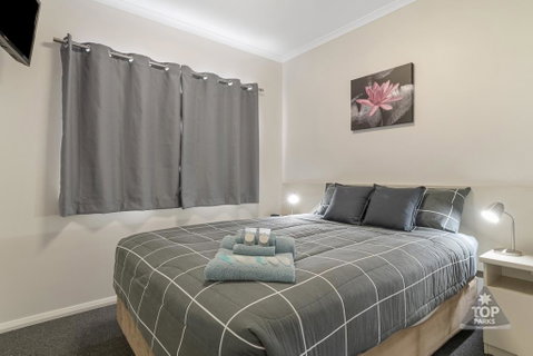 Esperance Bay Holiday Park - Seniors Australia 3