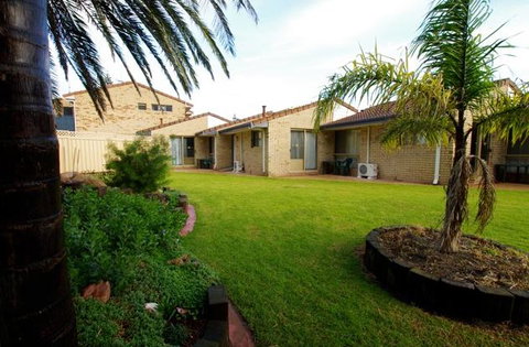 Esperance Beachfront Resort - Seniors Australia 0