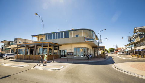 Esplanade Hotel Adelaide - Seniors Australia 0